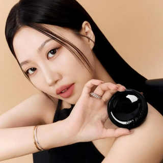 FWEE All-Day Cover Black Cushion 13g